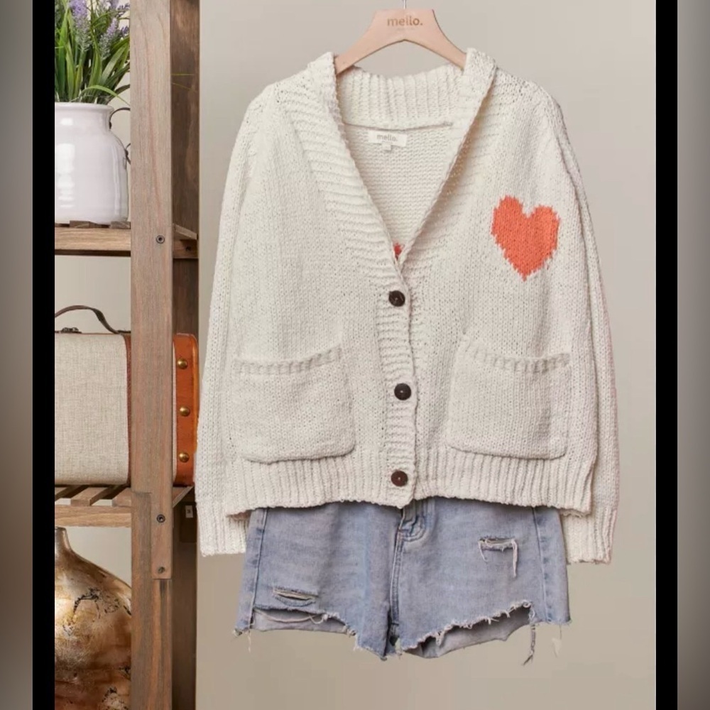 Mello Cream Cardigan with Heart Detail size Large NWT
